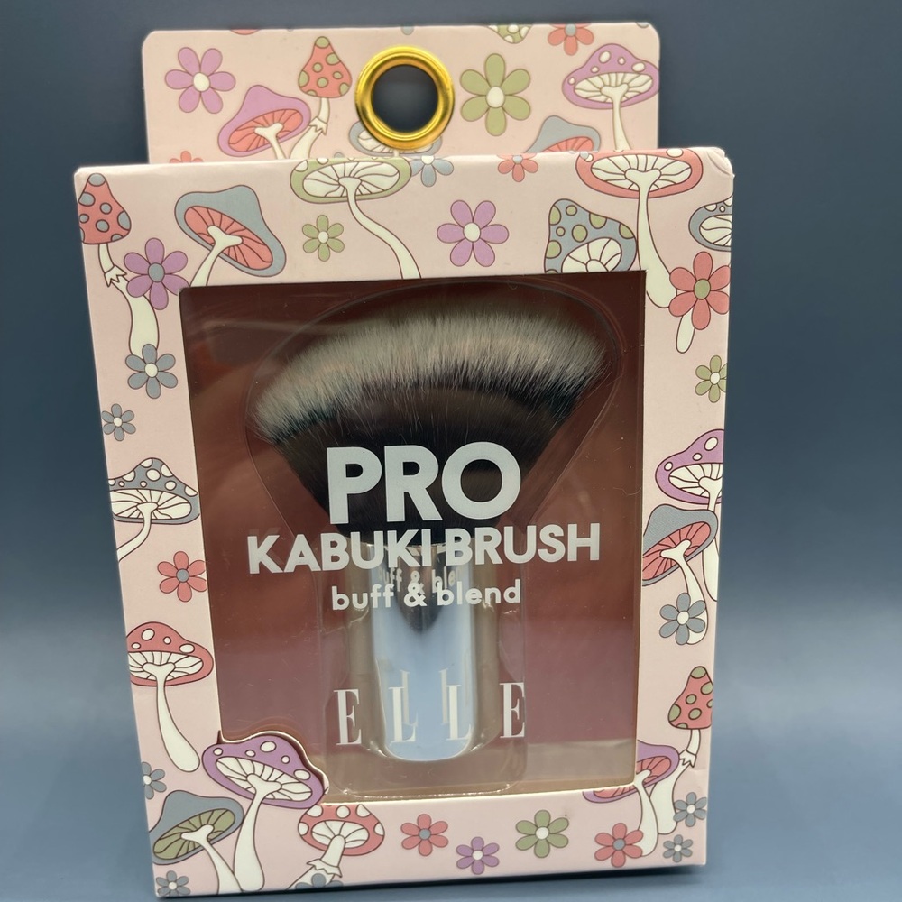 Elle Silver Pro Kabuki Brush